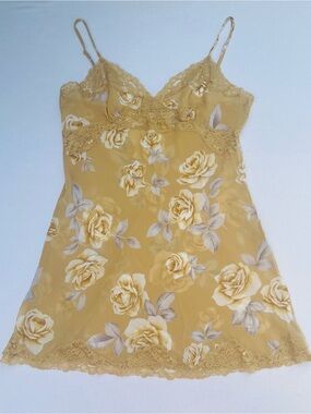Victoria’s Secret Vintage Y2K Golden Lace Rose Floral Babydoll Slip Dress Sheer